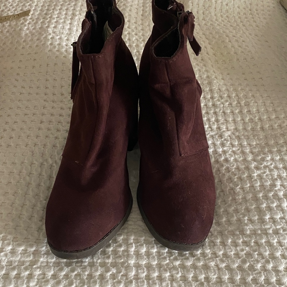 Women's Ankle Boots in Deep Burgundy Suede